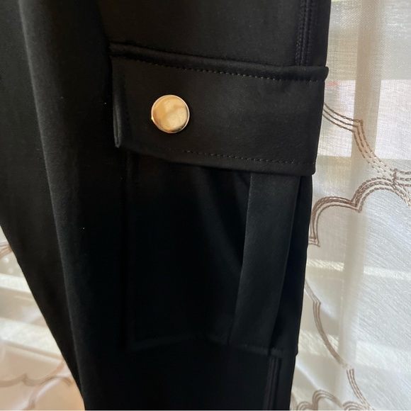Women's PullOn Black Cargo Pants Gold Snap Buttons Front and Back Pockets  Large - Picture 4 of 8